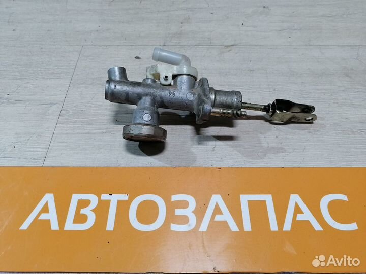 Цилиндр сцепления главный рабочий Almera Classic