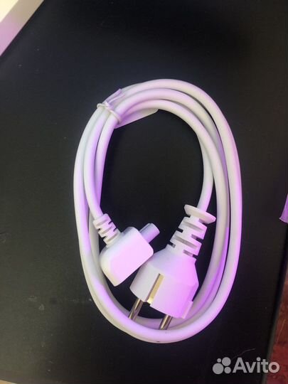 Зарядка на macbook