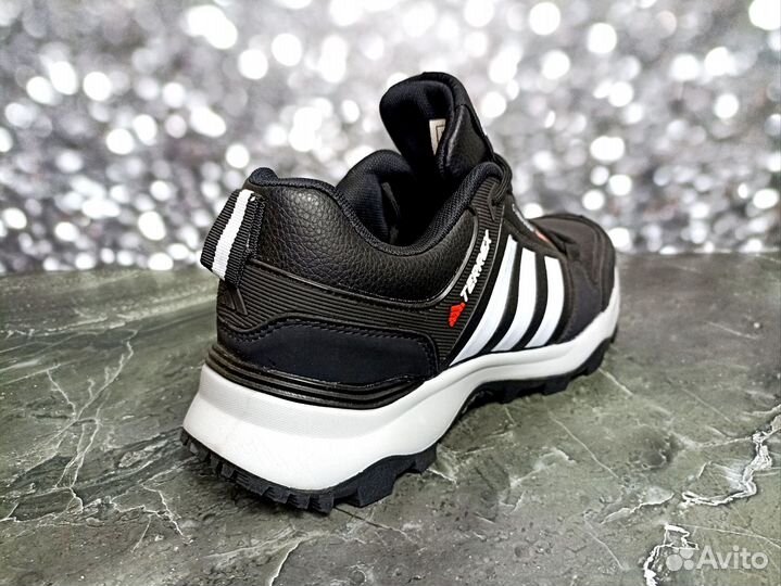 Мужские кроссовки