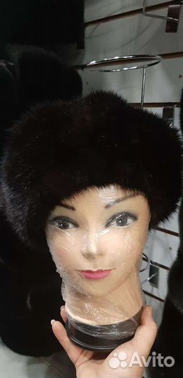 Берет женский норковый