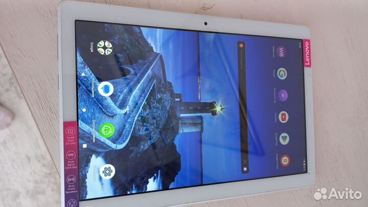 Планшет lenovo с чехлом