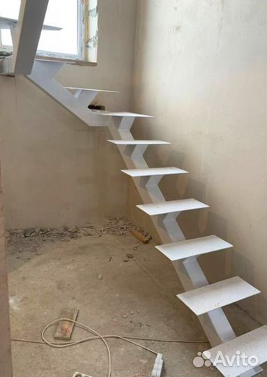 Лестница для загородного дома