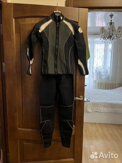 Гидрокостюм L
