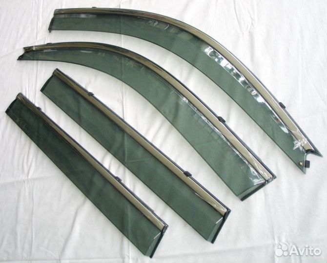 Land Cruiser Prado 120 Ветровики с хромом E3HL4