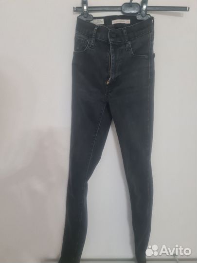 Джинсы женские levis