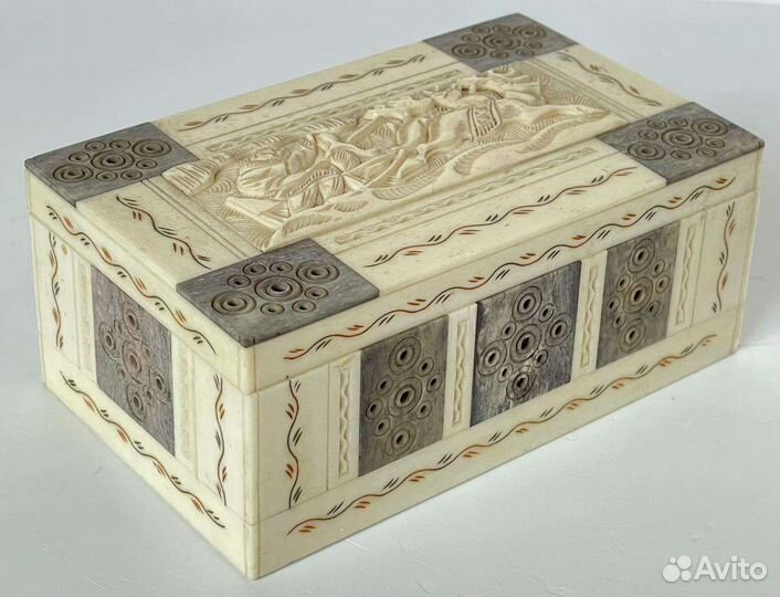Старинная шкатулка. Кость. Россия