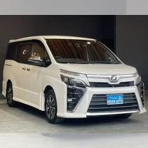 Toyota Voxy 2.0 CVT, 2020, 28 000 км, с пробегом, цена 2 200 000 руб.