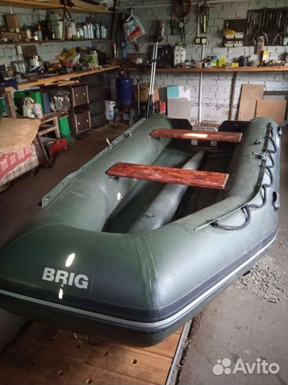 Лодка brig b380