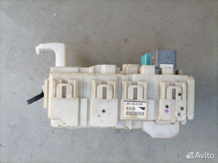 Блок предохранителей Toyota Corolla Axio/Fielder