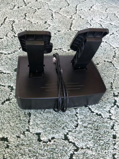 Руль для PS4 и PC с педалями hori