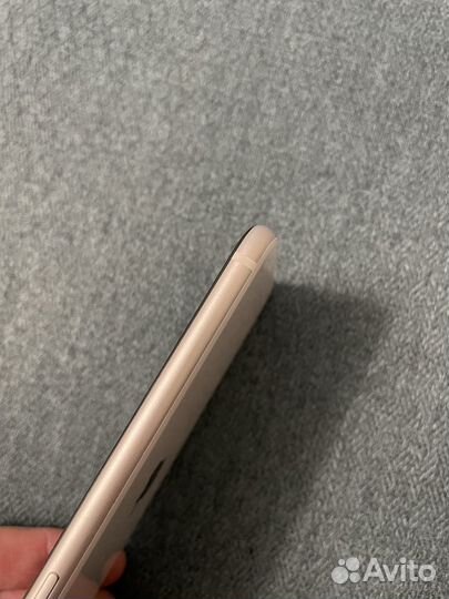 iPhone SE (2020), 64 ГБ