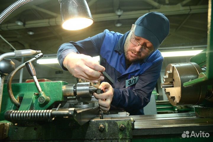 Токарь - универсал