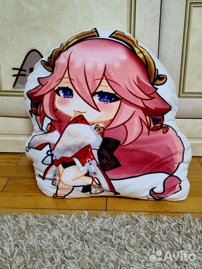 Подушка яэ мико