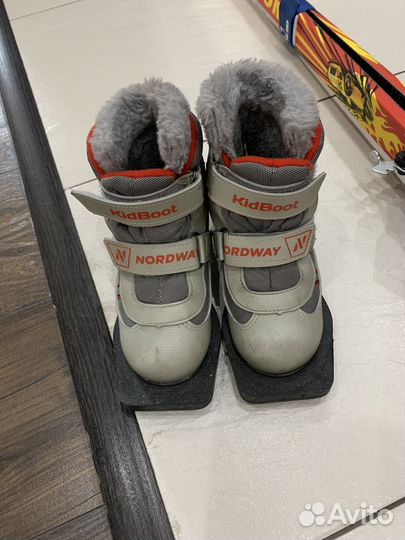 Лыжи с ботинками