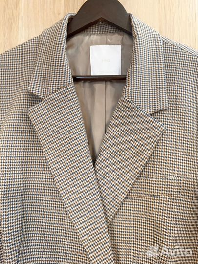 Пиджак женский Mango