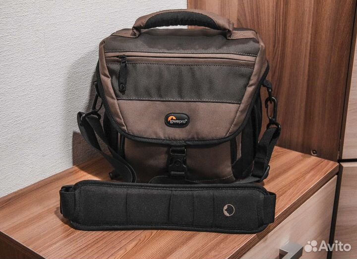 Сумка для фотоаппарата Lowepro Nova 170 AW