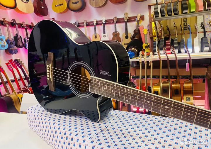 Гитара Ellitaro новая