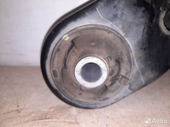 Рычаг передний правый Toyota Corolla E150