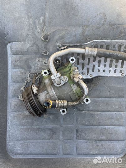 Компрессор кондиционера Toyota Funcargo