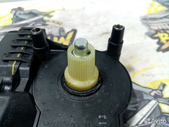 Мотор стеклоподъемника задний правый Audi A6 C5