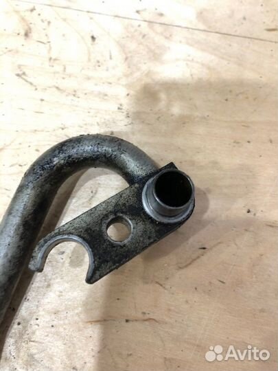 Трубка масляного радиатора Bmw 7 E66 N62B48 2005