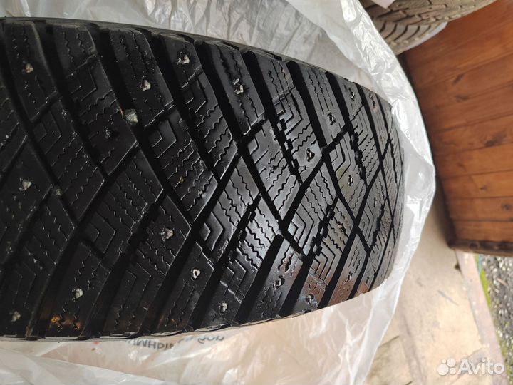 Goodyear Ultragrip Ice Arctic 215/65 R16 98