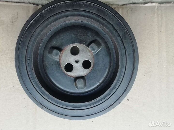 Шкив коленвала Ford Tranzit 2.4 2007