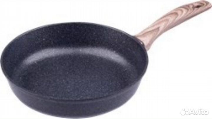 Сковорода для жарки с антипригарным покрытием
