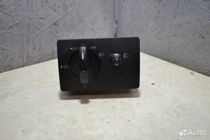 Блок управления светом Ford Focus 2