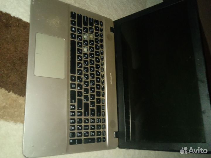 Ноутбук asus