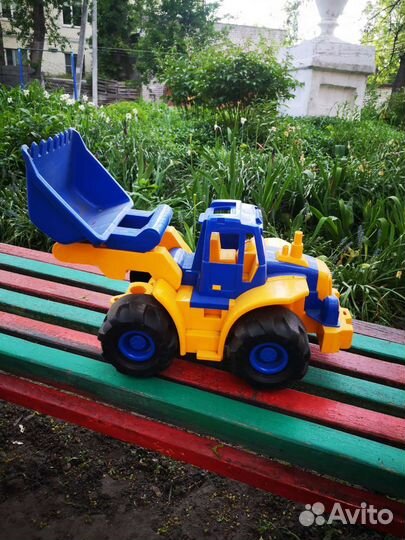 Детский трактор