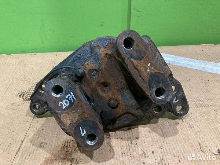 Кулак поворотный iveco stralis