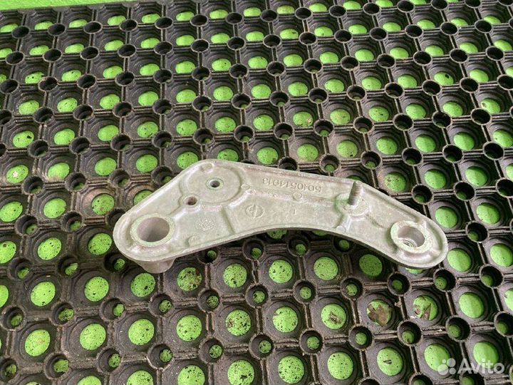 Кронштейн крепления RVI premium