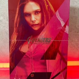 Hot toys Scarlet Witch Age of Ultron MMS 301