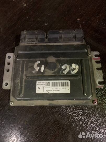 Блок управления двс nissan QG15