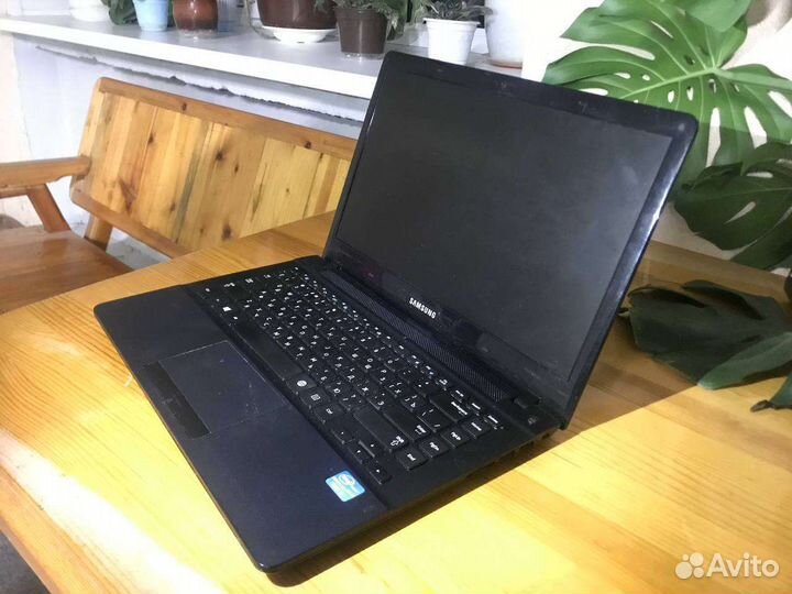 Ноутбук samsung