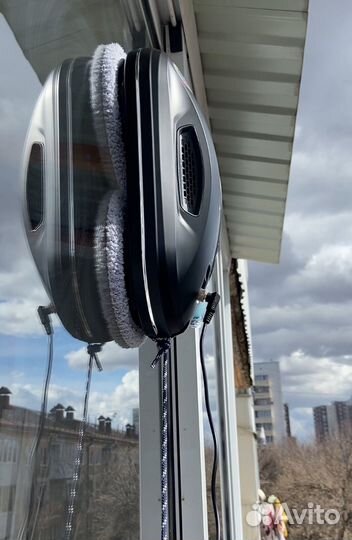 Аренда робота мойщика окон Hobot 388