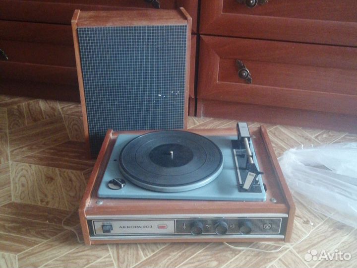 Проигрыватель пластинок СССР Аккорд 203