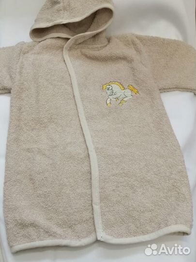 Подарочный набор на рождение малыша: халат, уголок