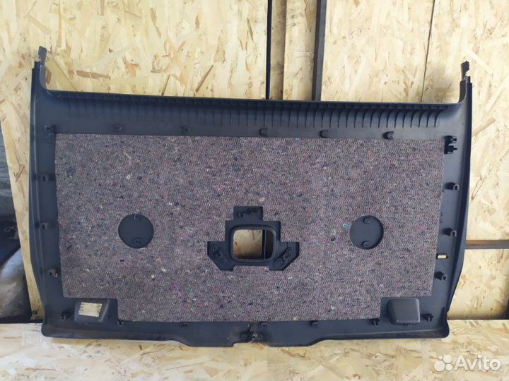 Обшивка багажника Mercedes Vito W639 2.1D 2012