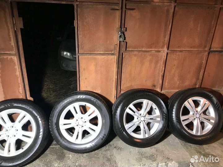 275/55 R19 Hakka Black 2 SUV