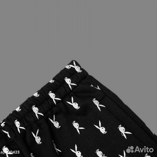 Спортивные штаны NO name черные С зайцами новые 46(S)