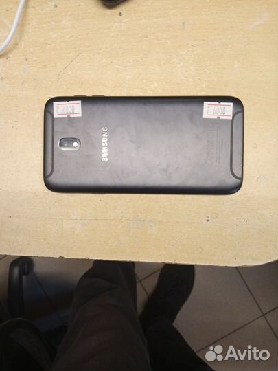 Телефон Samsung galaxy j7