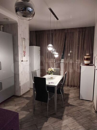 2-к. квартира, 78 м², 10/17 эт.