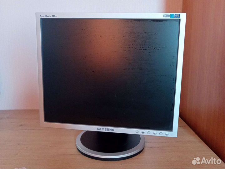 Монитор Samsung syncmaster 740n