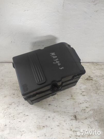 Корпус акб Mazda 3 BK