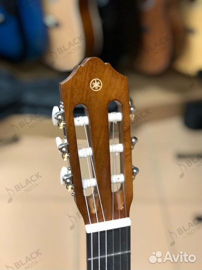 Гитары Yamaha (классика и акустика) + аксессуары