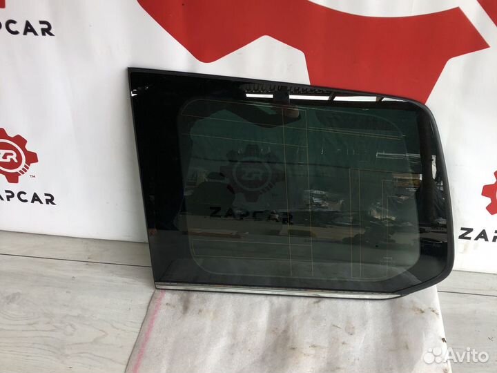 Toyota Land Cruiser 200 Форточка задняя левая