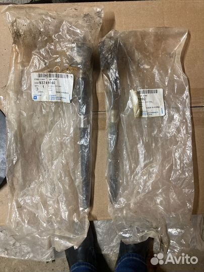 Тяга рулевая GM