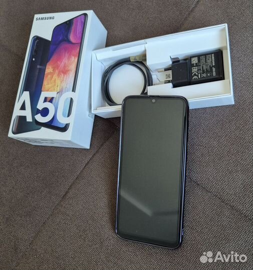 Samsung Galaxy A50, 6/128 ГБ